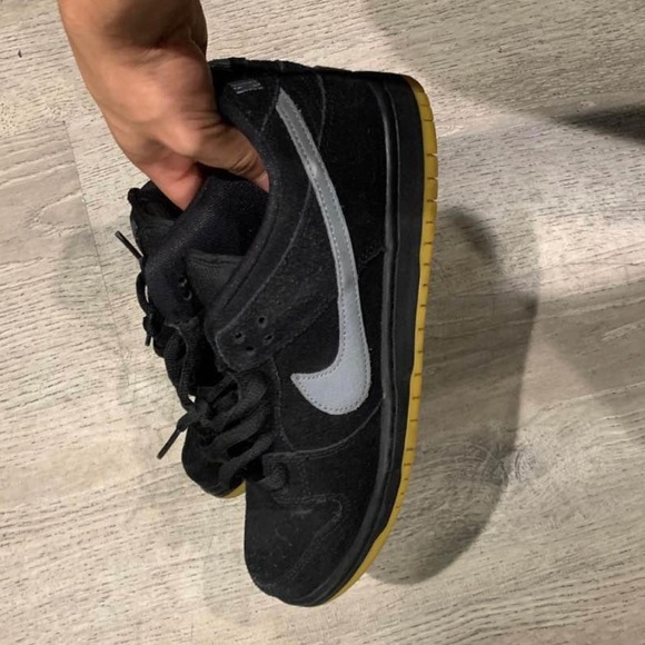 Nike shoe - Picture 4 of 4